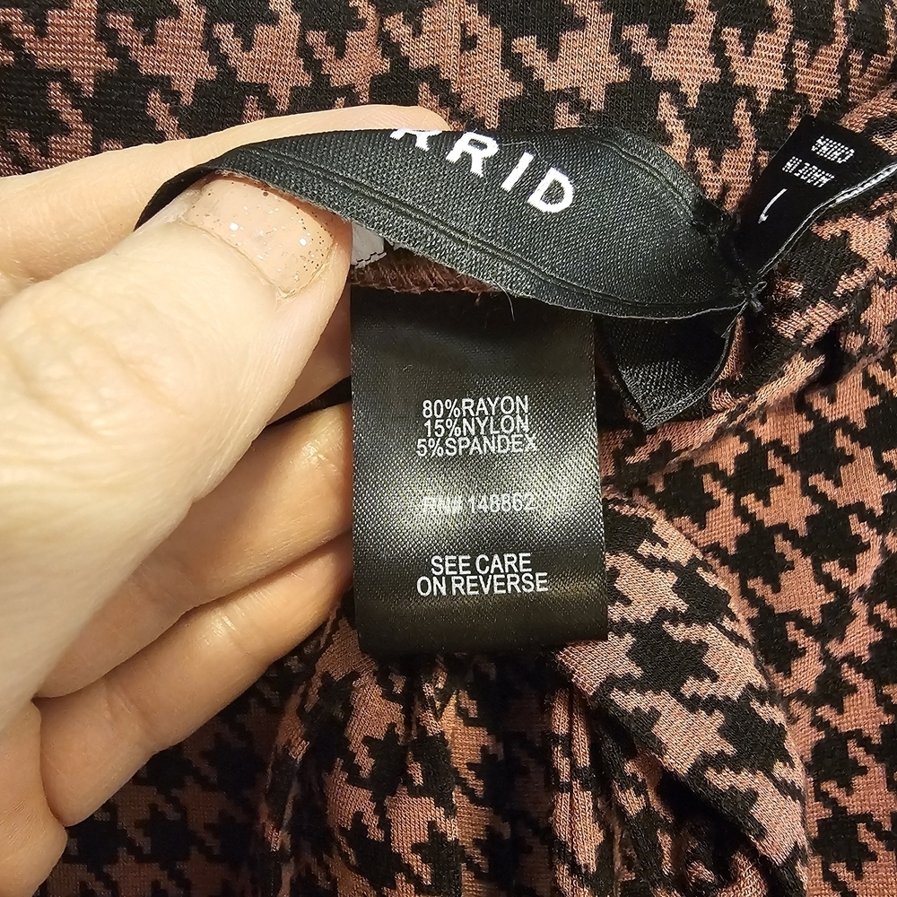 Torrid Pink and Black Houndstooth Joggers - Picture 8 of 10